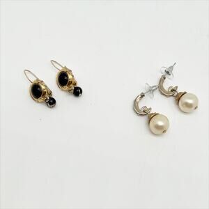 Lot of 2 Vintage Dangle Earrings Gold Tone Faux Pearls and Black Stones